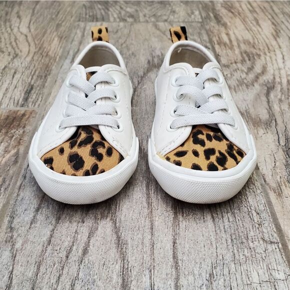 Old Navy White and Leopard Print Shoes Size 5 - Picture 2 of 10